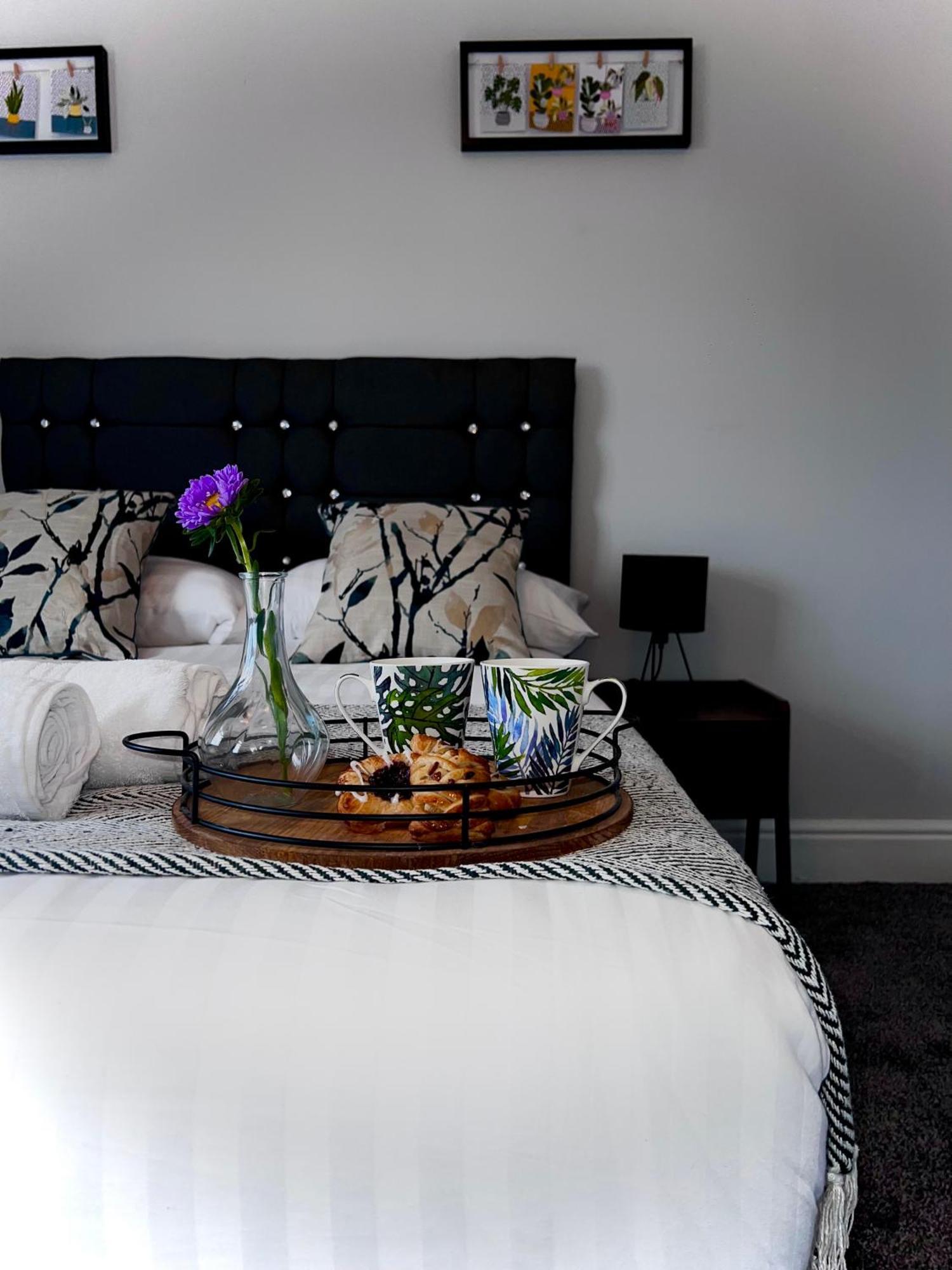 The Cheshire Gathering - Sleeps Up To 30 With Hot Tub Chester Luaran gambar